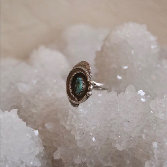 Vintage Turquoise Silver Ring - Picture 2 of 2